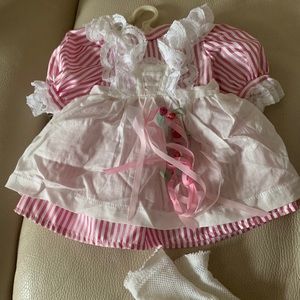 Retired American Girl Doll Samantha Birthday Outfit